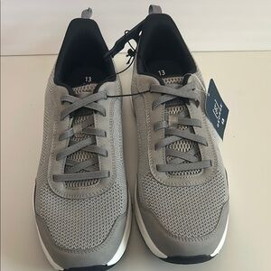 Men's Gray Athletic Shoes